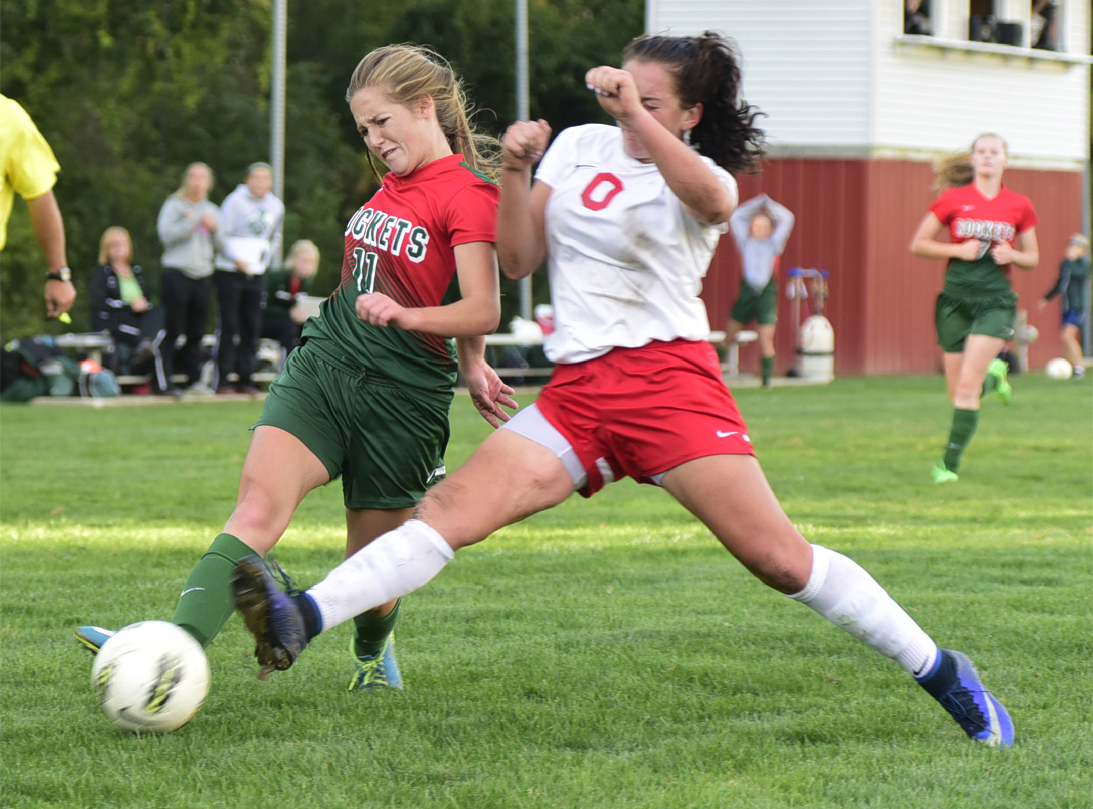 Oak Harbor beats Huron 1-0